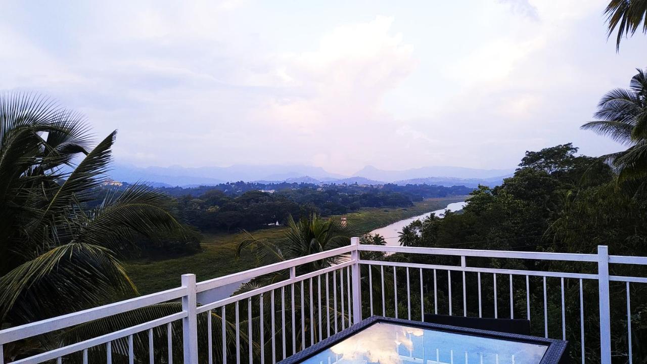 Mahaweli View Inn Канди Екстериор снимка