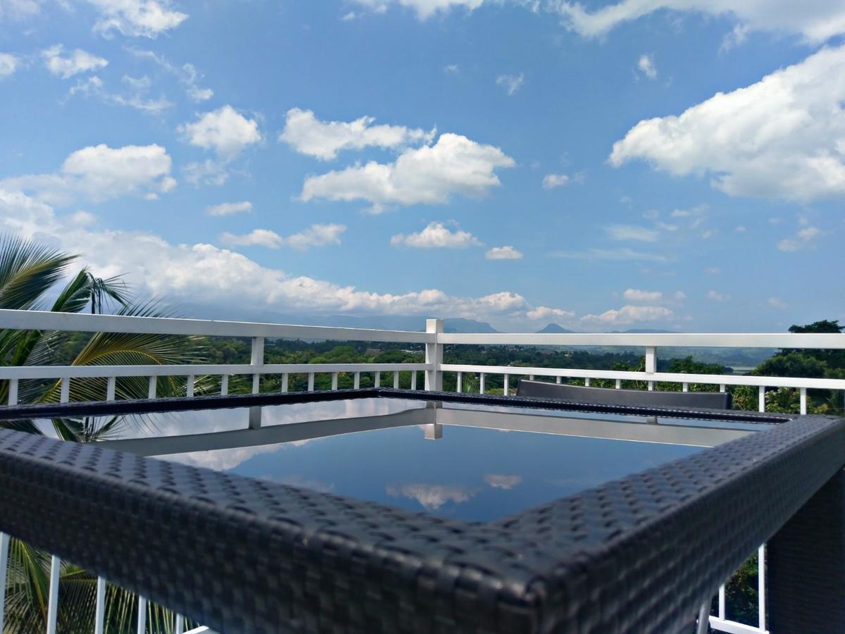 Mahaweli View Inn Канди Екстериор снимка