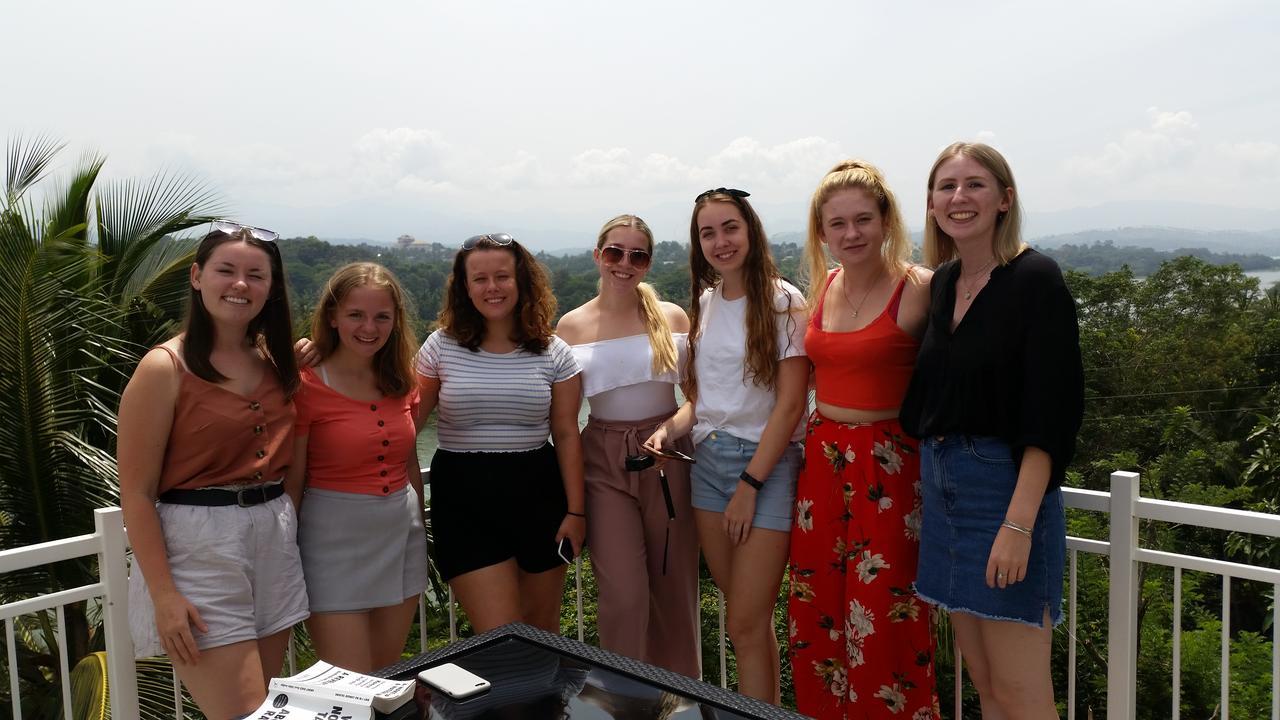 Mahaweli View Inn Канди Екстериор снимка