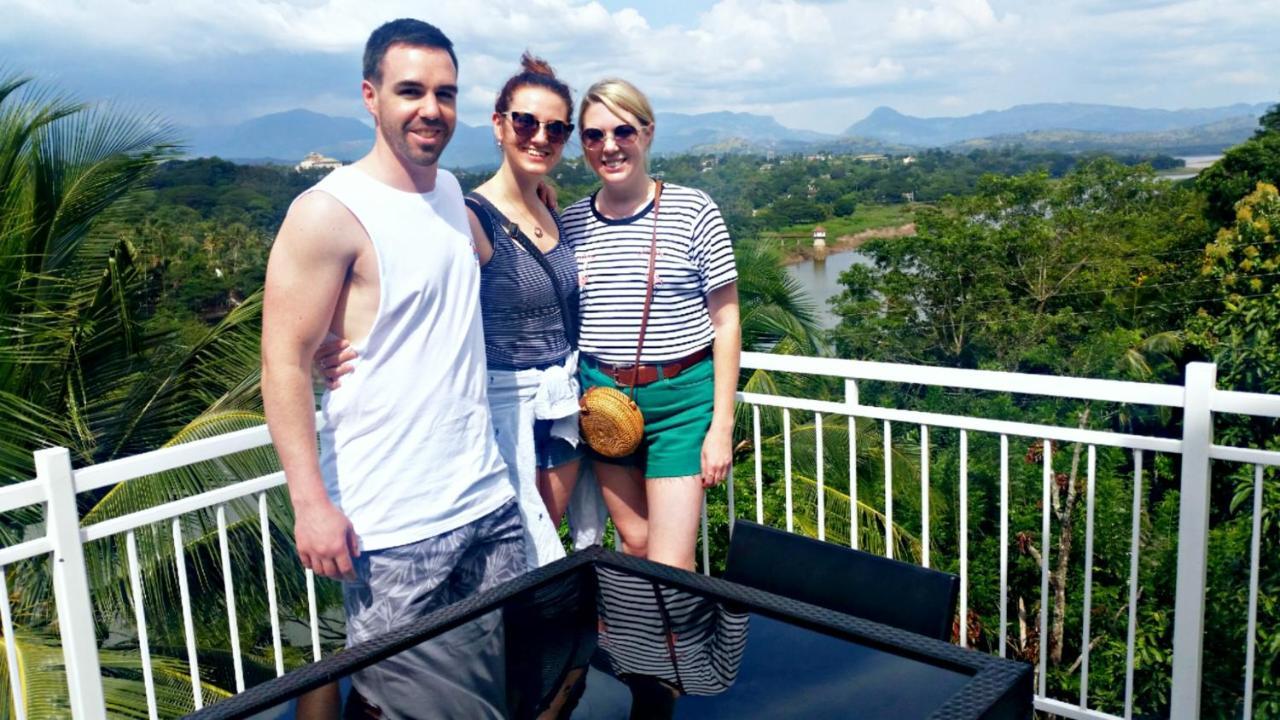 Mahaweli View Inn Канди Екстериор снимка