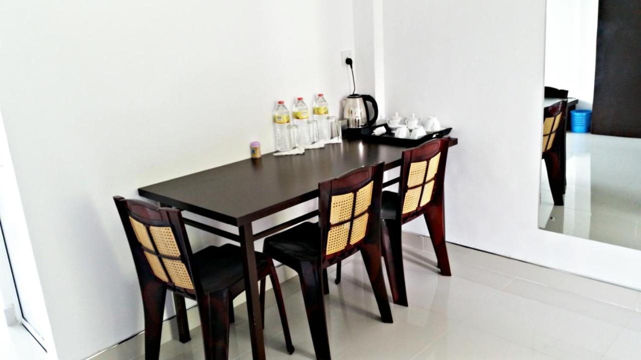 Mahaweli View Inn Канди Екстериор снимка