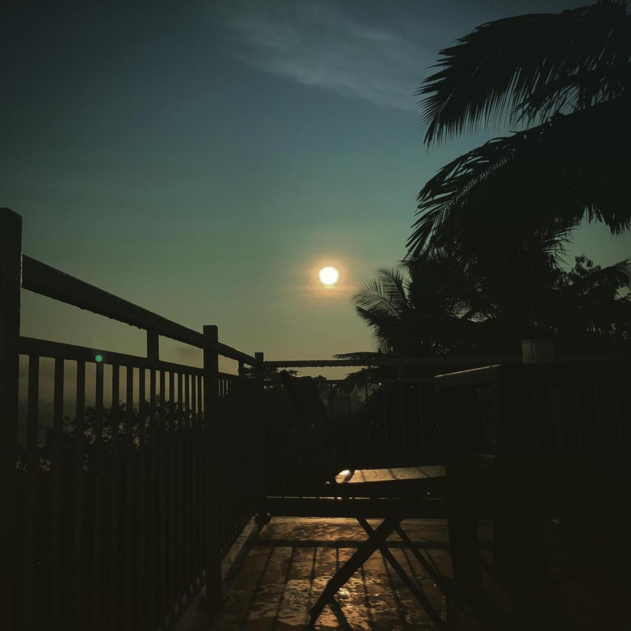 Mahaweli View Inn Канди Екстериор снимка